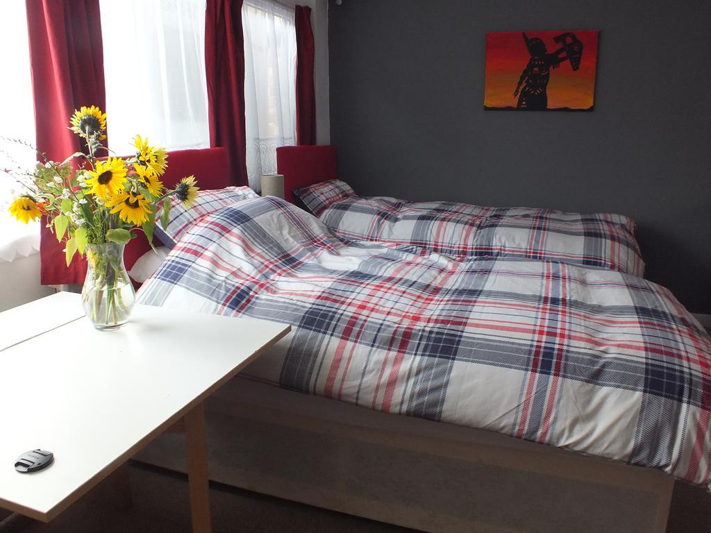 בילת' וולס Bonna'S Bed And Breakfast חדר תמונה